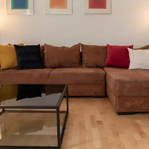 Cozy And Fully Equiped At Ku'damm Apartment